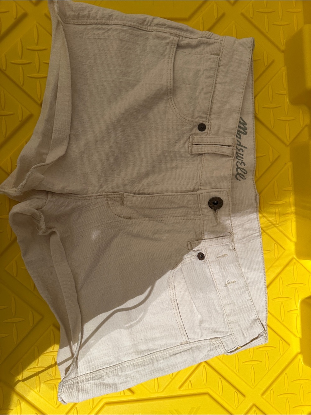 Madewell Light Cream High-Rise Shorts mid rise cuffed size 27”